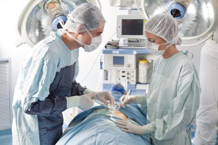 In sala operatoria 3 interventi su 10 correttivi di un errore chirurgico